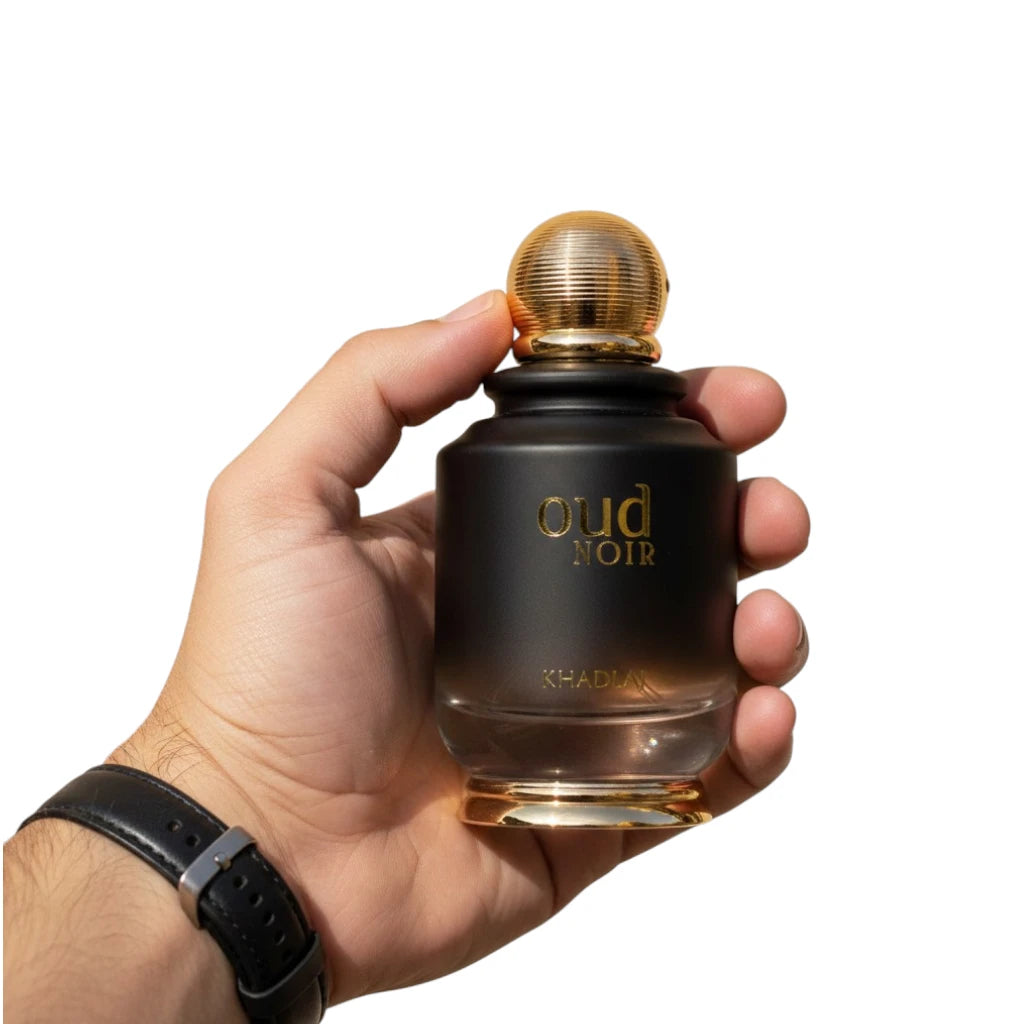 Khadlaj Oud Noir In Hand
